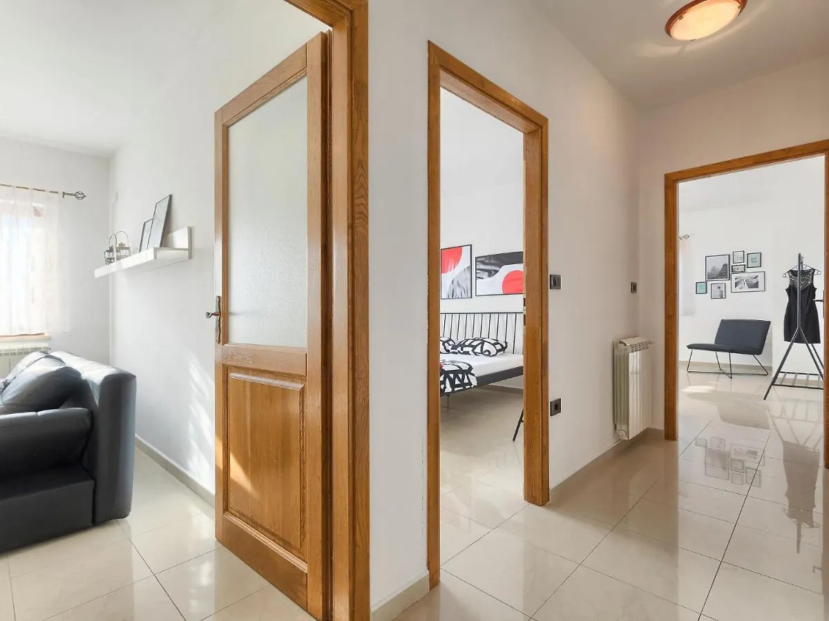 Holiday Home Debora By Interhome Vodnjan